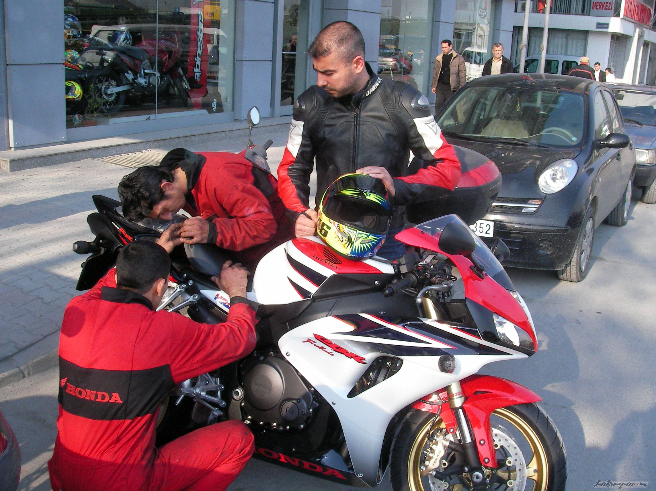 2007 HONDA CBR 1000  RR | Picture 852024 motorcycle photo
