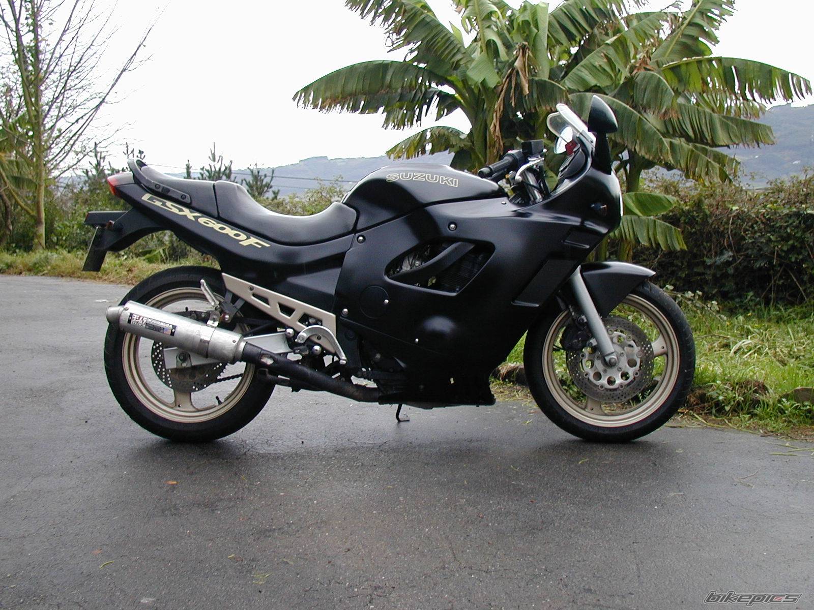 1992 SUZUKI GSX 600 | Picture 85453 motorcycle photo