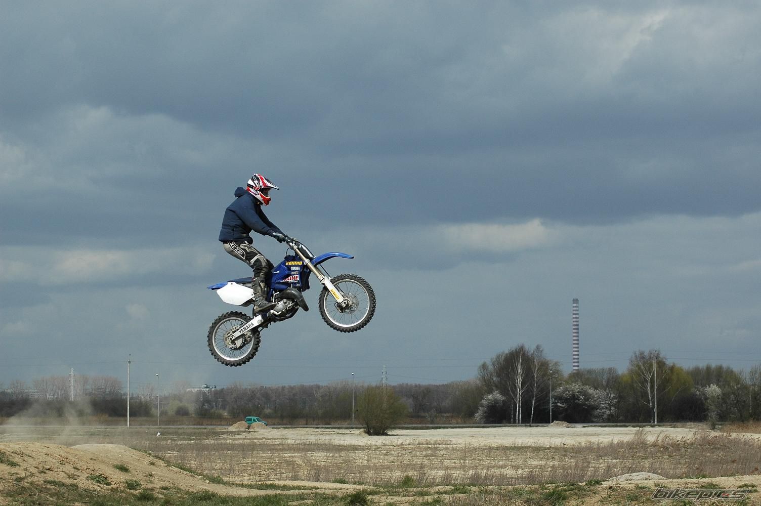 2004 YAMAHA YZ 125 | Picture 860289 motorcycle photo