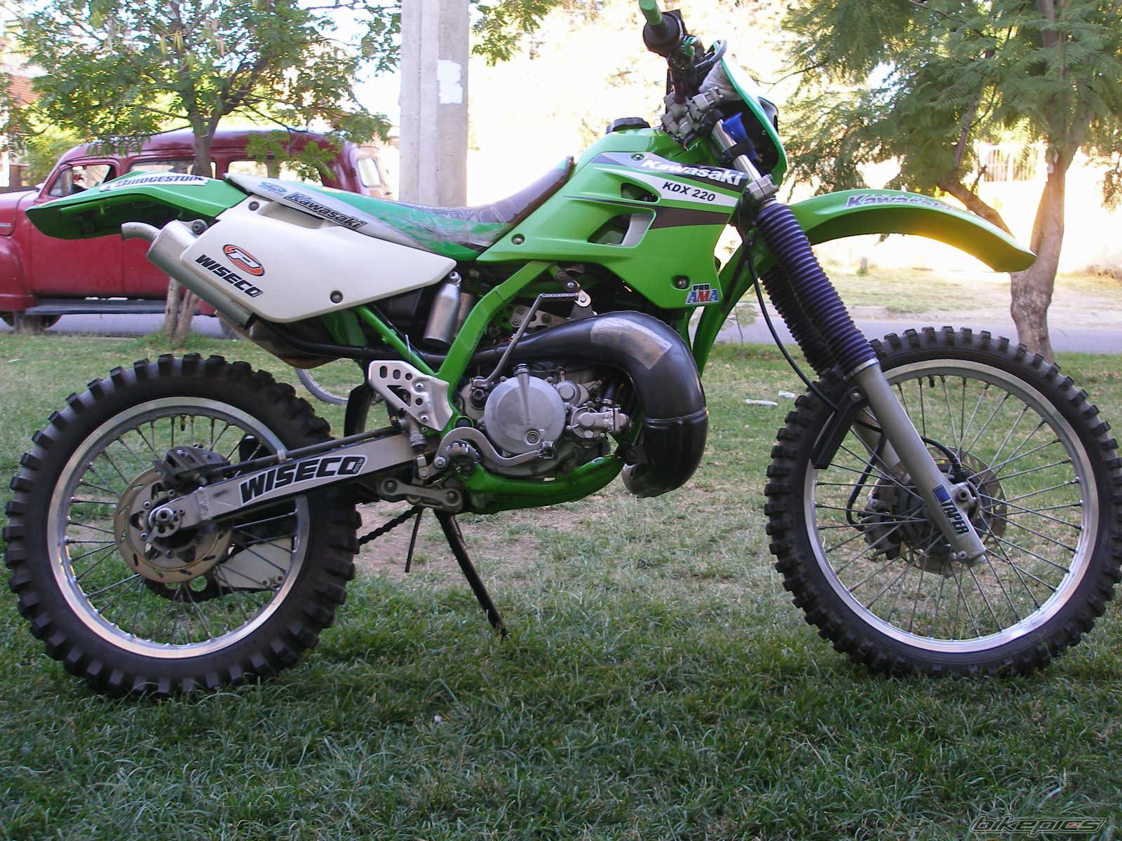 1994 KAWASAKI KDX 220 | Picture 860505 motorcycle photo