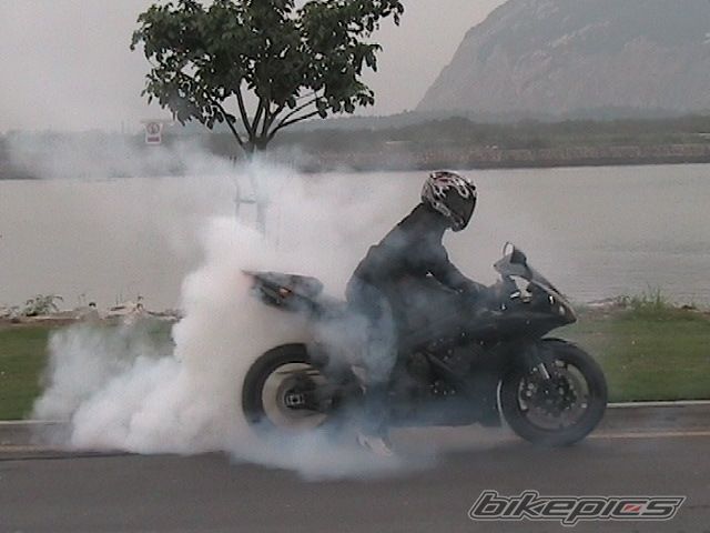 2006 YAMAHA YZF R1 | Picture 860649 motorcycle photo