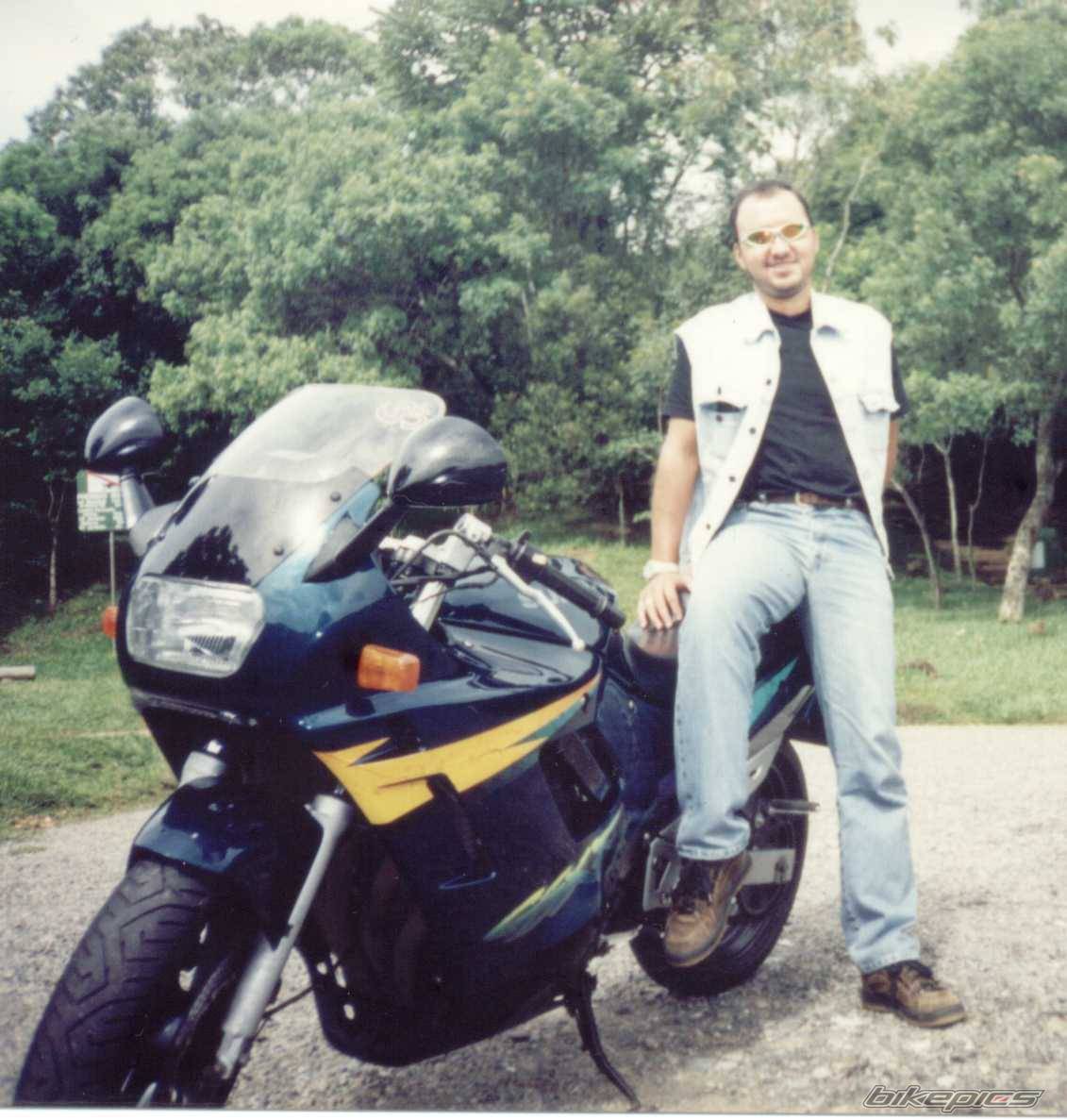 1996 SUZUKI GSX 750F | Picture 87251 motorcycle photo