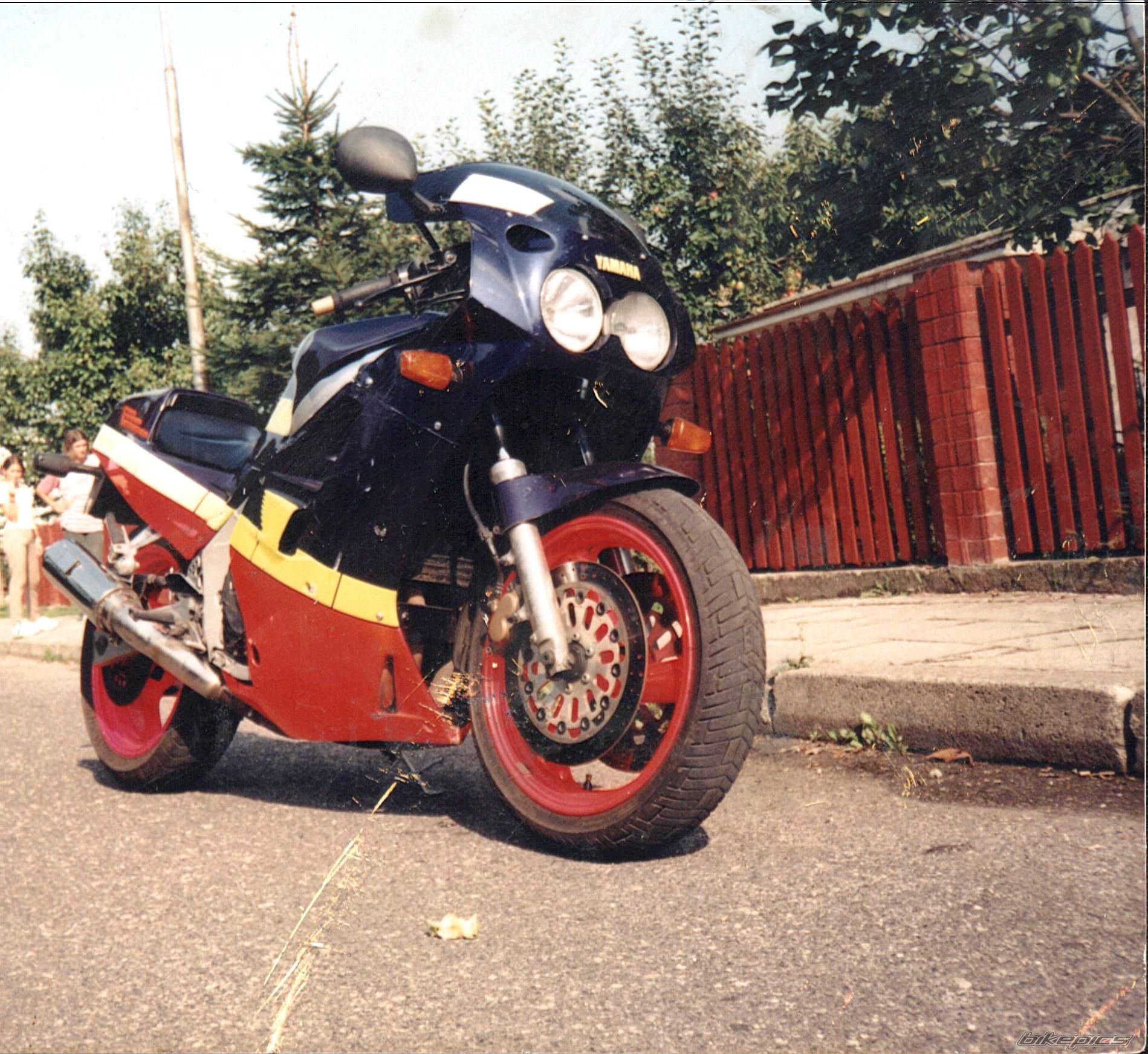 1989 YAMAHA FZR 1000 | Picture 873624 motorcycle photo