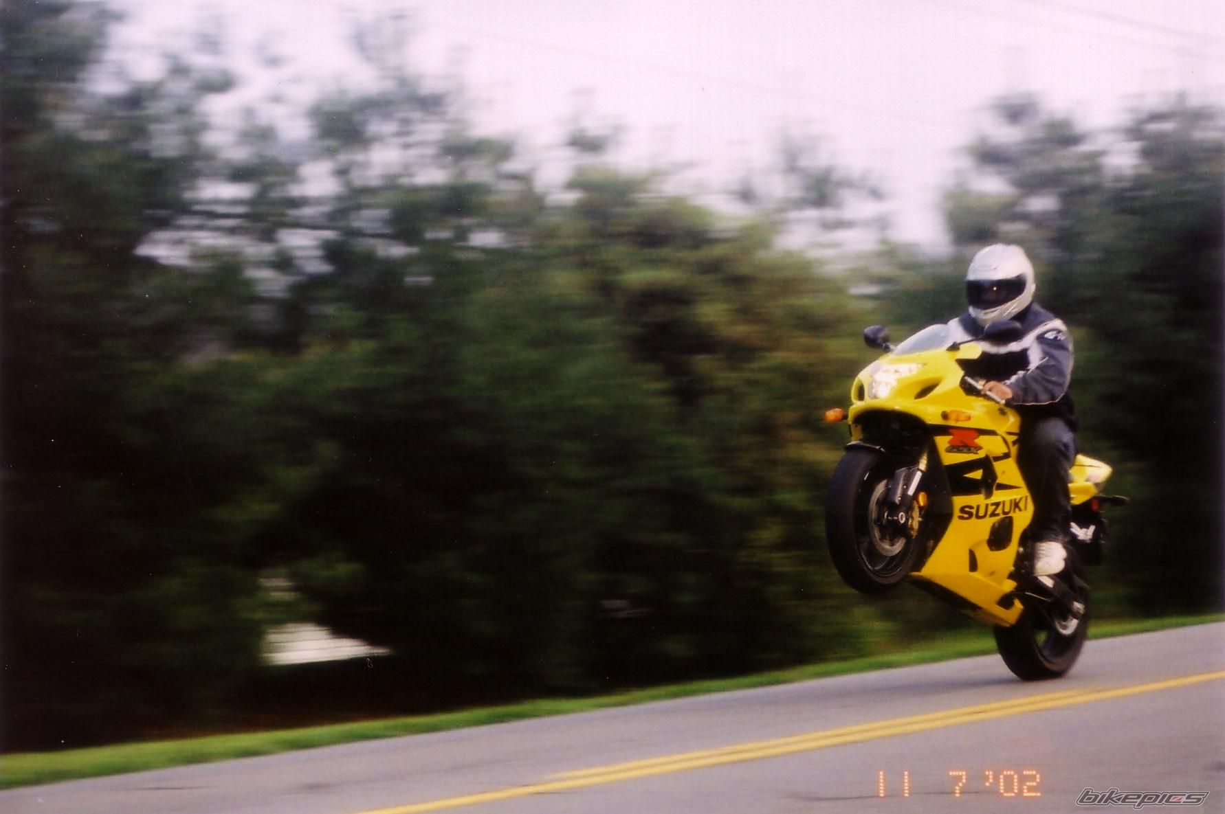 2004 SUZUKI GSX R 600 | Picture 876813 motorcycle photo