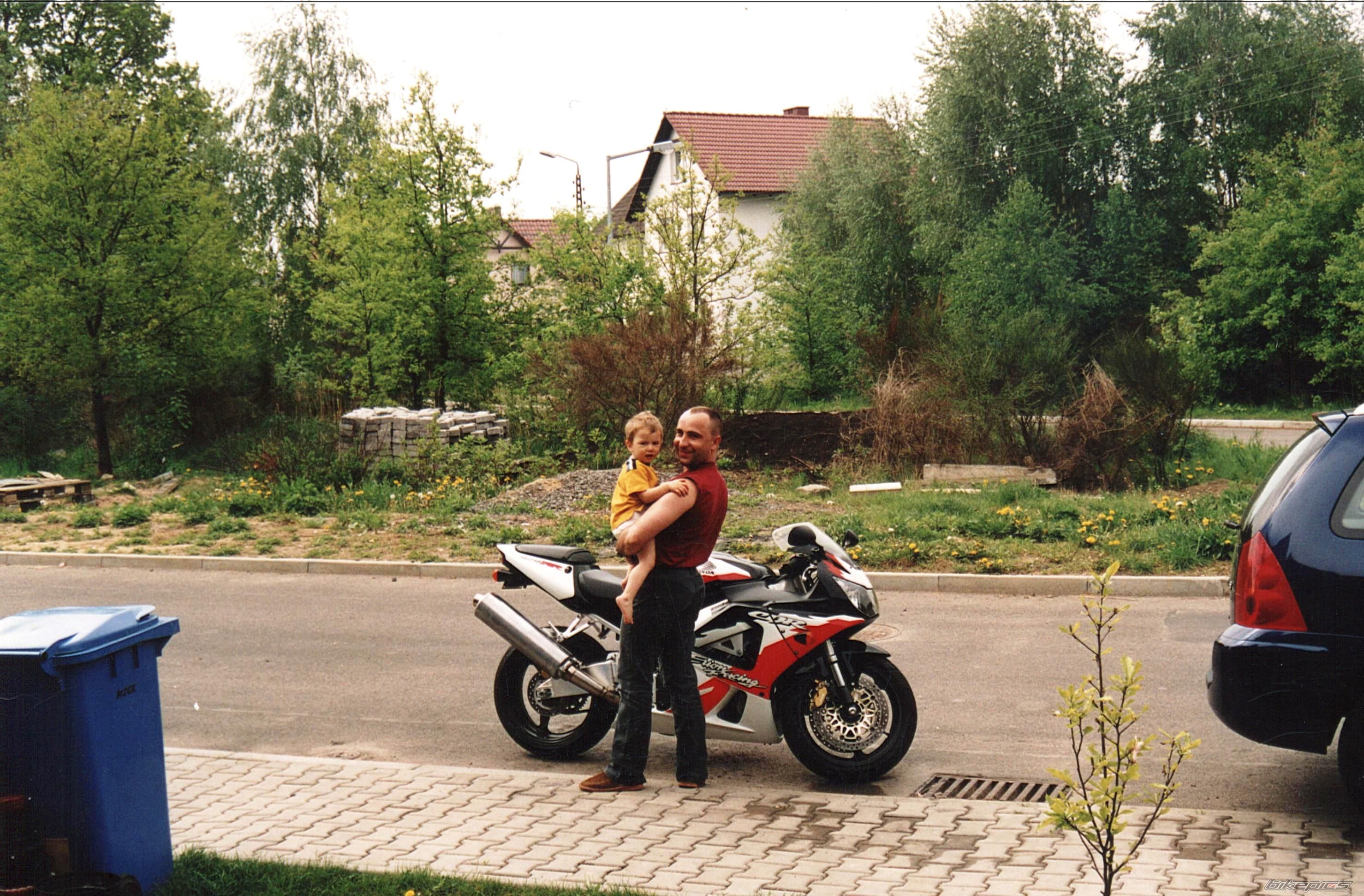 2000 HONDA CBR 900 | Picture 877074 motorcycle photo