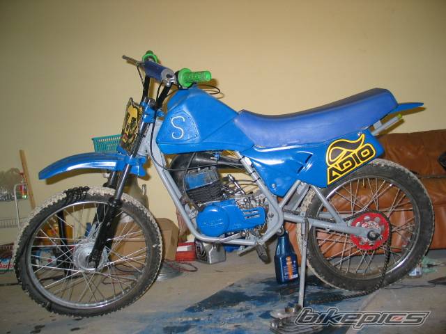 1991 SUZUKI S1 | Picture 87794 motorcycle photo