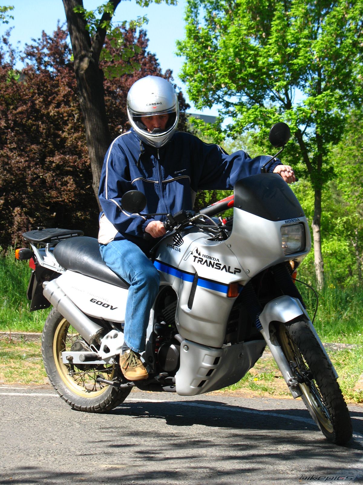 1987 HONDA XL 600V TRANSALP | Picture 880860 motorcycle photo