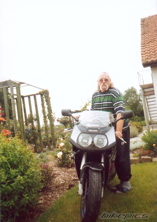 1992 SUZUKI GSX R 1100 | Picture 88253 motorcycle photo