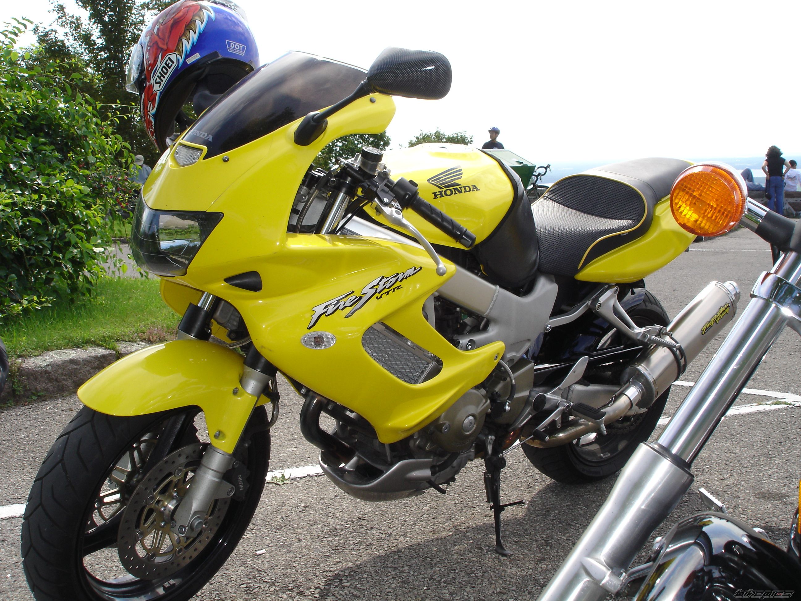 2001 HONDA VTR 1000 | Picture 883706 motorcycle photo