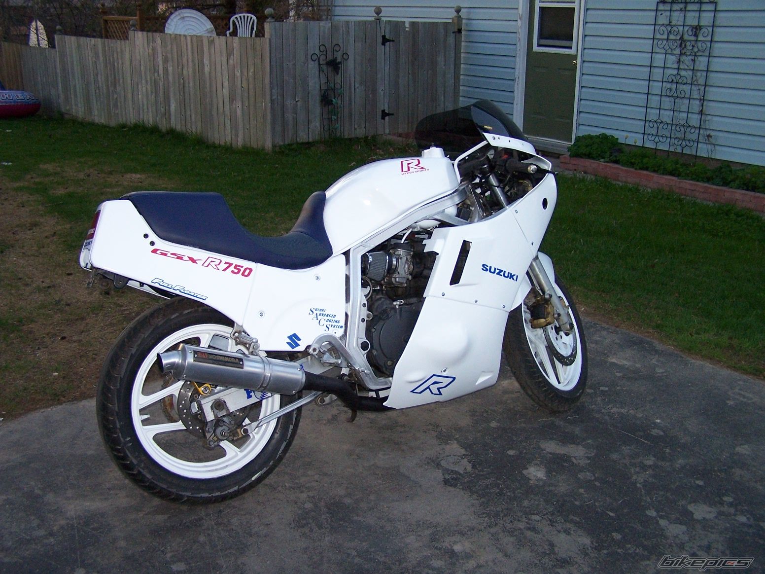 1985 SUZUKI GSX R 750 | Picture 884735 motorcycle photo