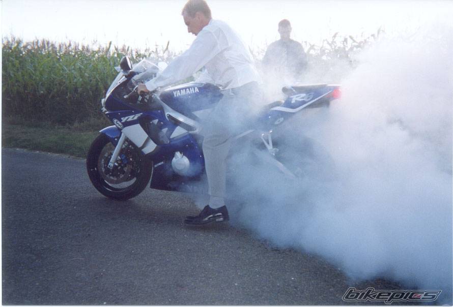 2001 YAMAHA YZF R6 | Picture 8848 motorcycle photo