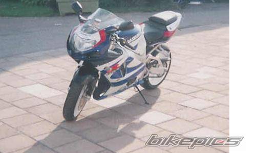 2000 SUZUKI GSX 750 | Picture 8860 motorcycle photo