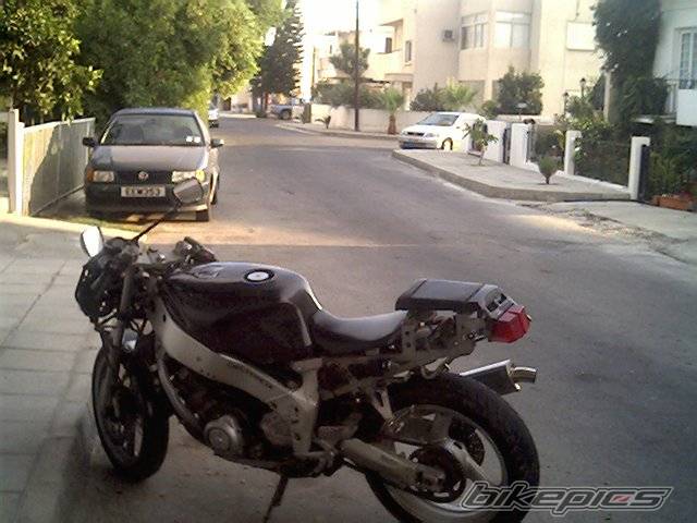1991 YAMAHA FZR 400 | Picture 88635 motorcycle photo