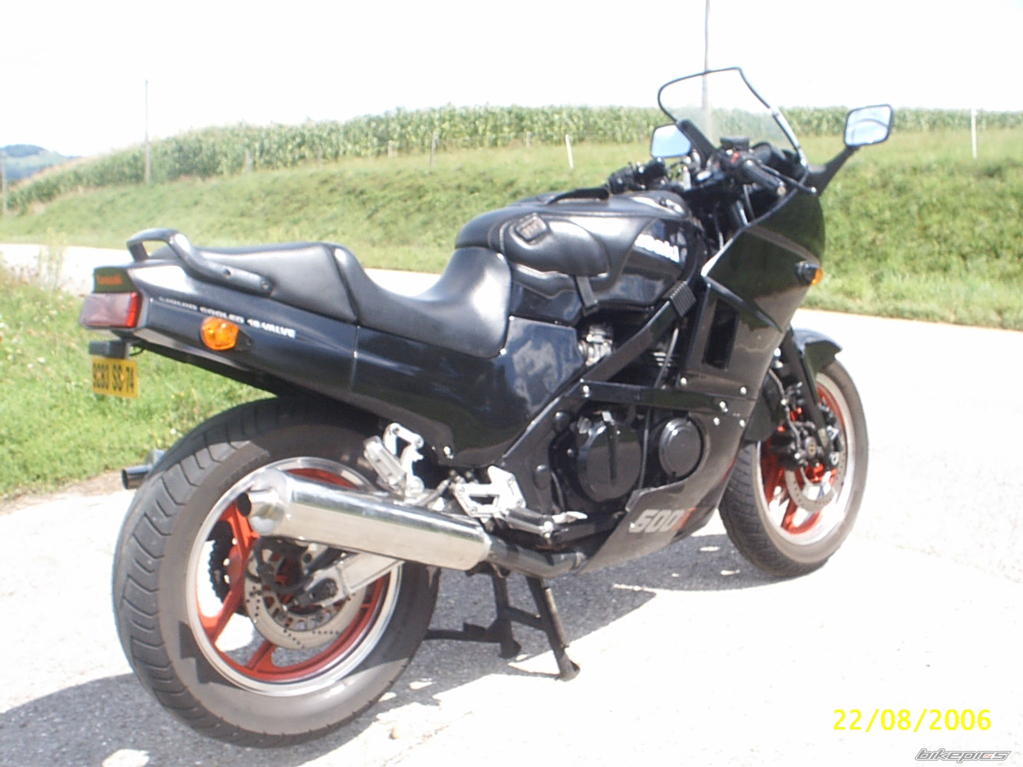 1989 KAWASAKI GPZ 600 | Picture 888182 motorcycle photo