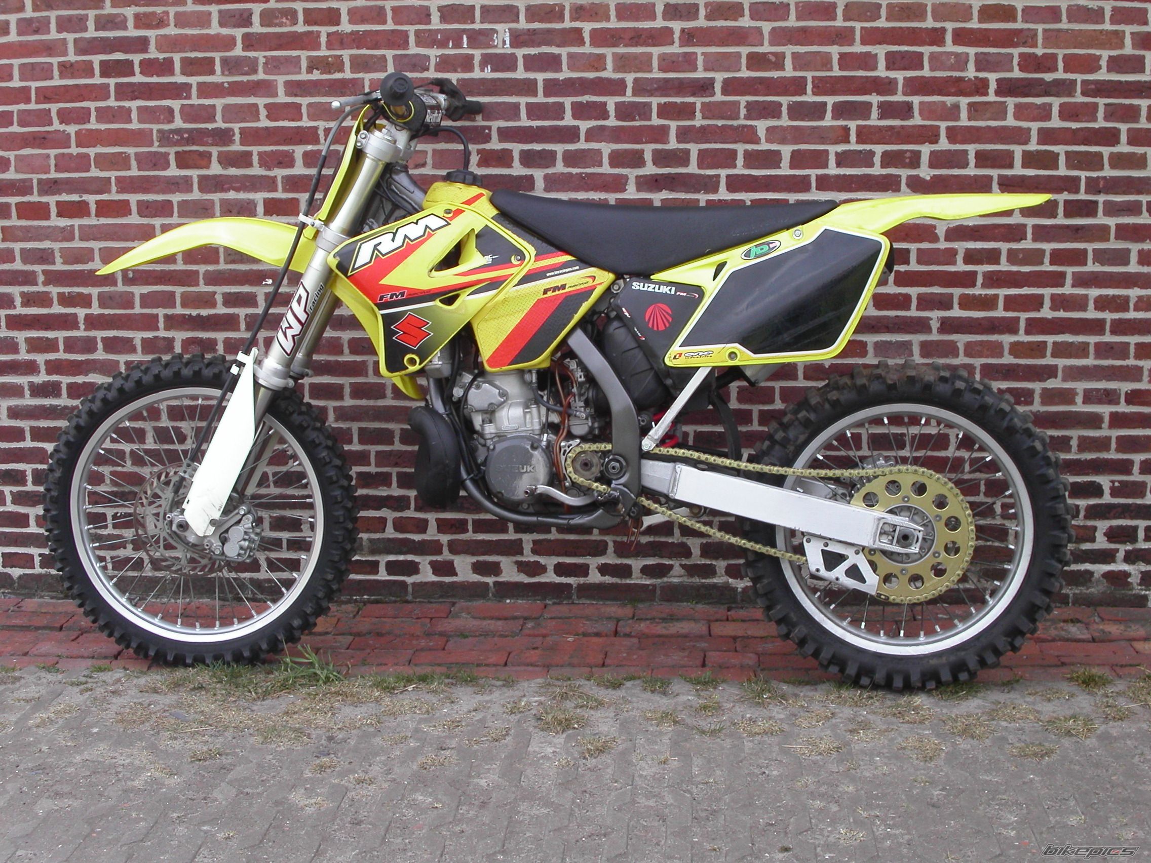 2002 SUZUKI RM 250 | Picture 891690 motorcycle photo