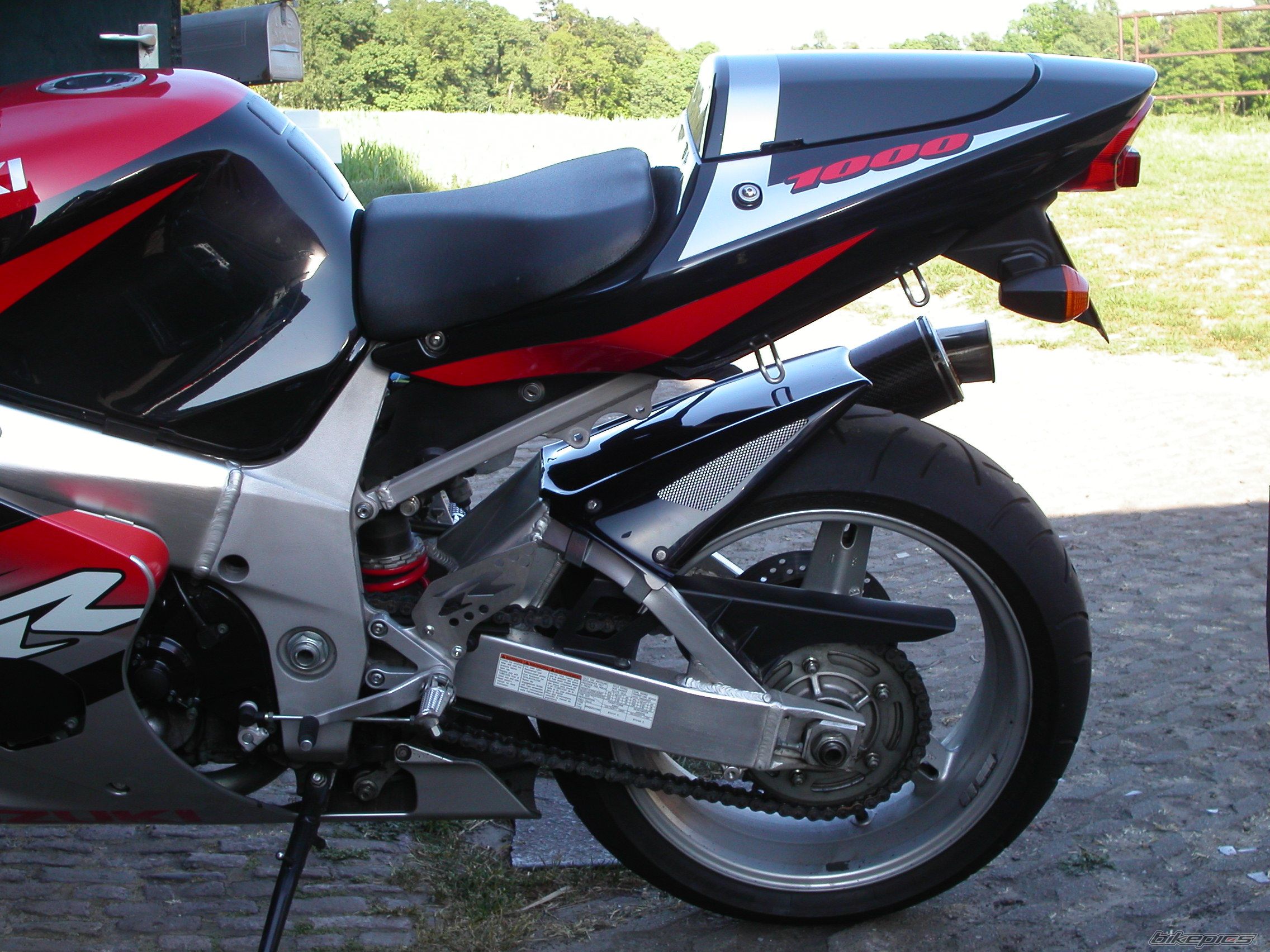 2001 SUZUKI GSX R 1000 | Picture 891705 motorcycle photo