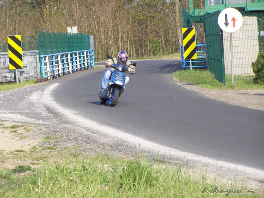 2000 APRILIA SR RACING 50 | Picture 892561 motorcycle photo