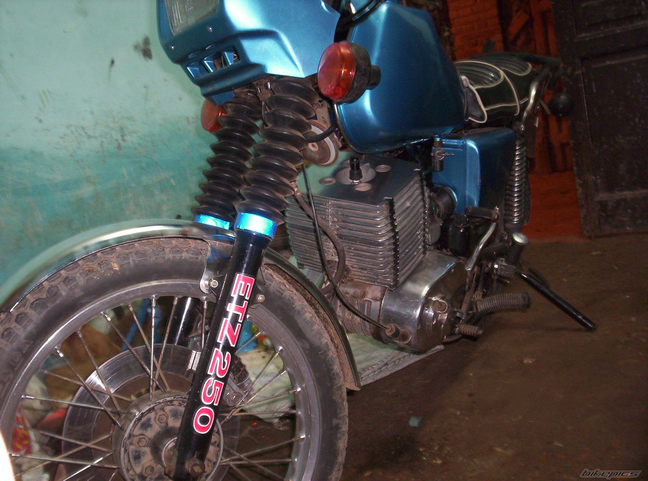 1986 MZ ETZ 250 | Picture 893616 motorcycle photo