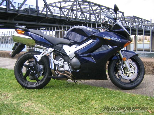 2003 HONDA VFR 800 | Picture 894413 motorcycle photo