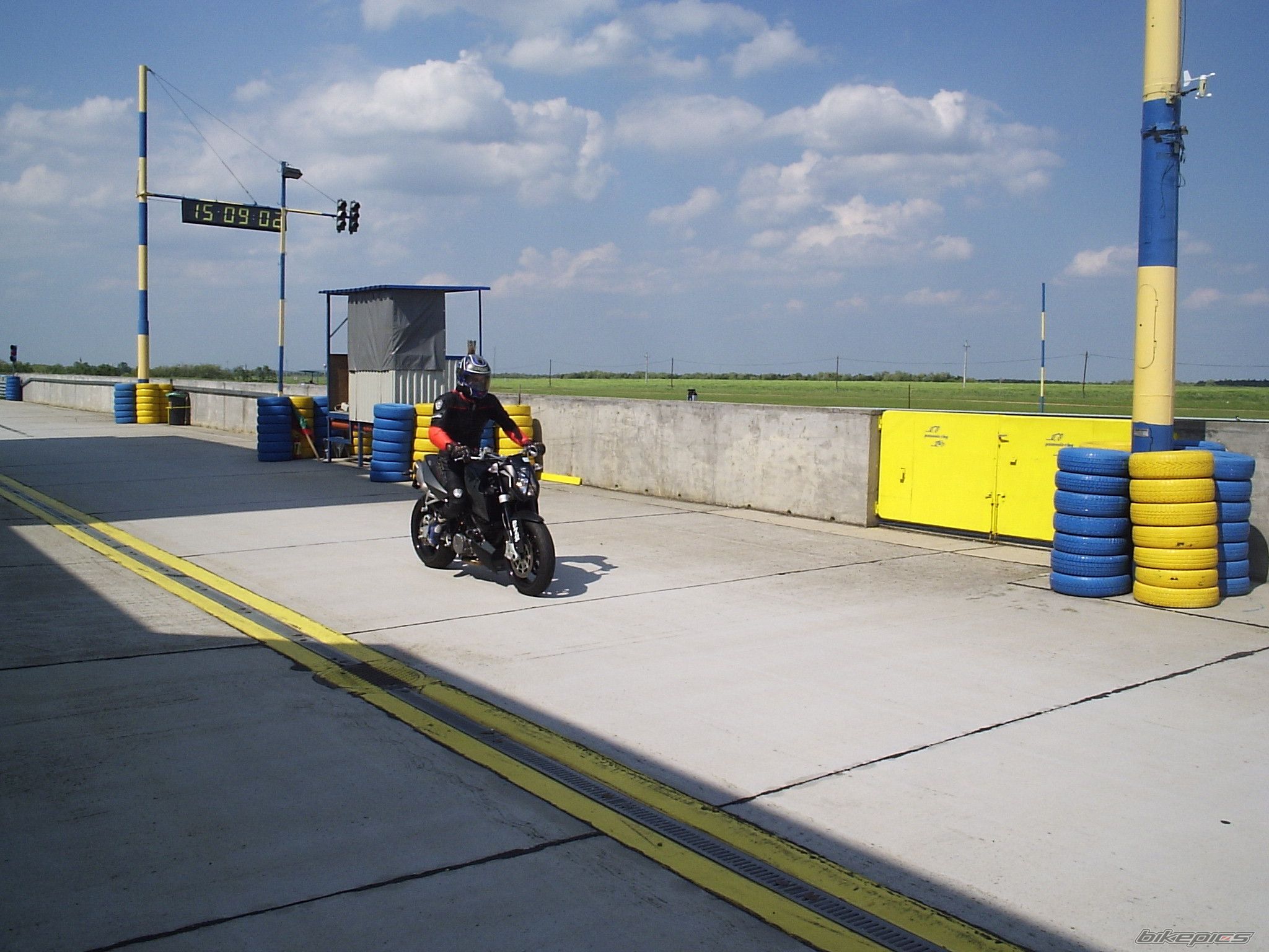    | Picture 896808 motorcycle photo