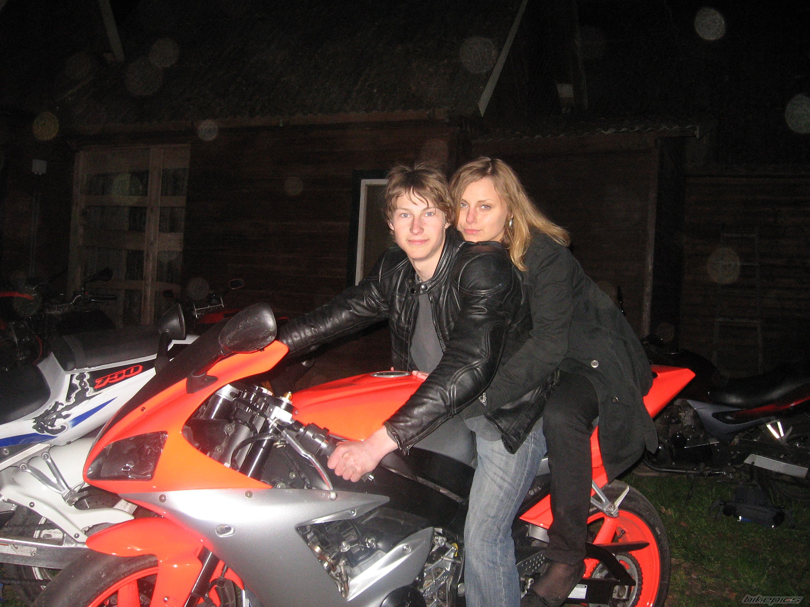2004 YAMAHA YZF R1 | Picture 896889 motorcycle photo