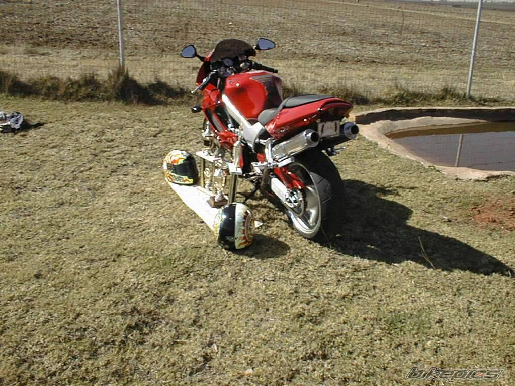 2000 HONDA VTR 1000 | Picture 8972 motorcycle photo