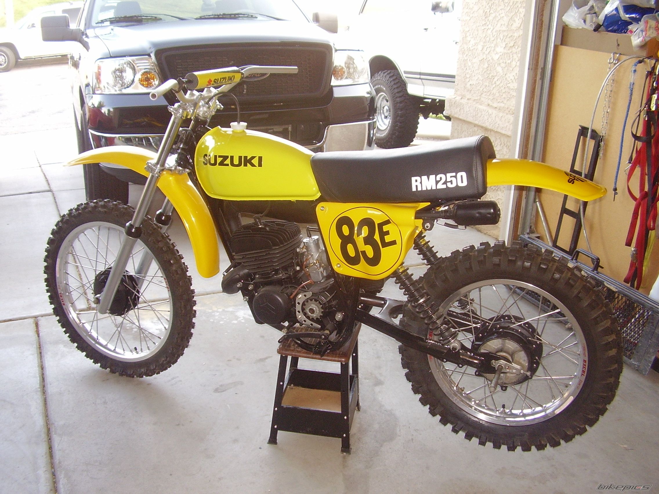 1976 SUZUKI RM 250 | Picture 898174 motorcycle photo
