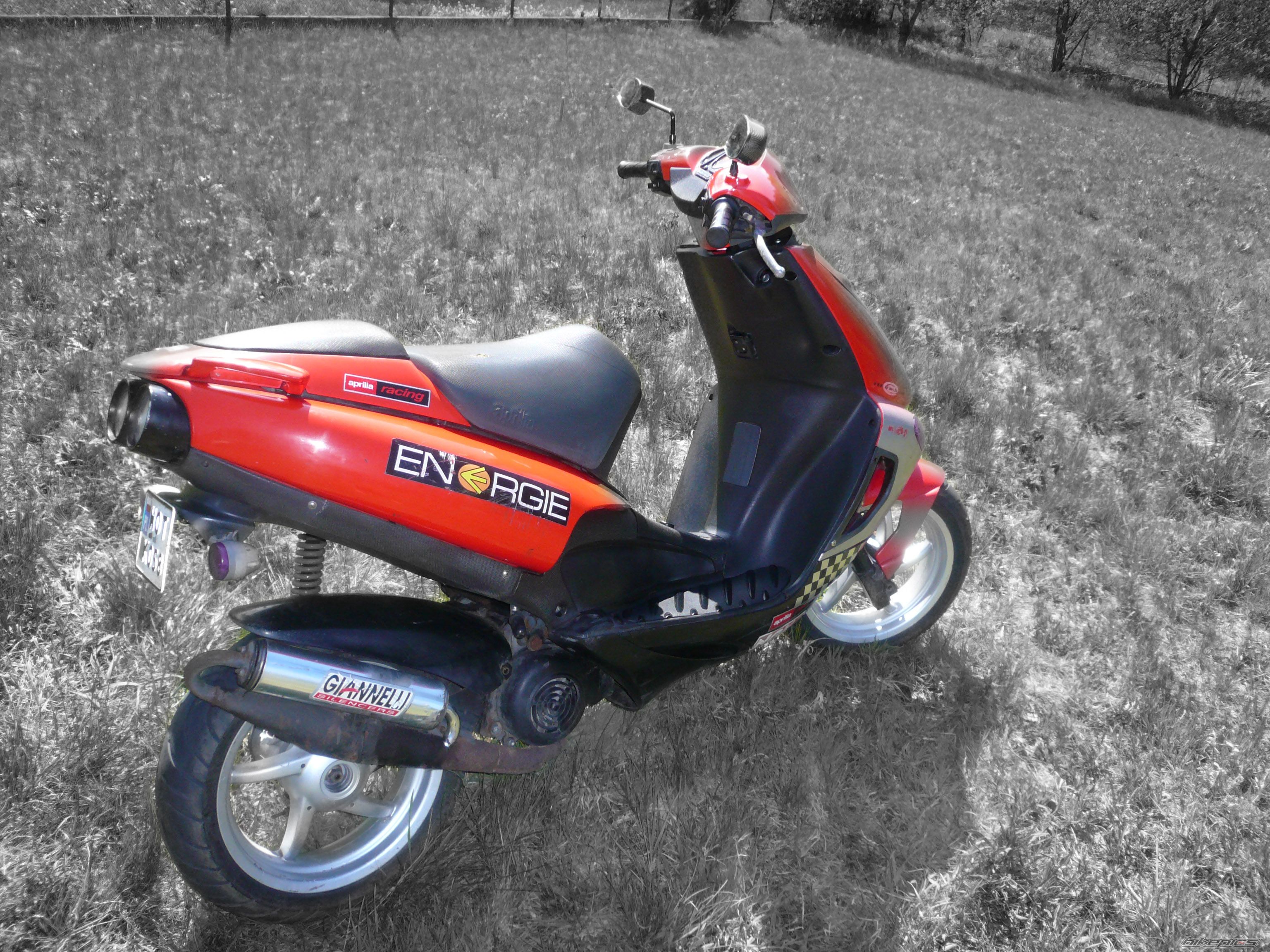2000 APRILIA SR WWW 50 | Picture 898865 motorcycle photo