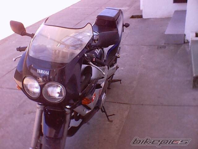 1991 YAMAHA FZR 400 | Picture 89952 motorcycle photo