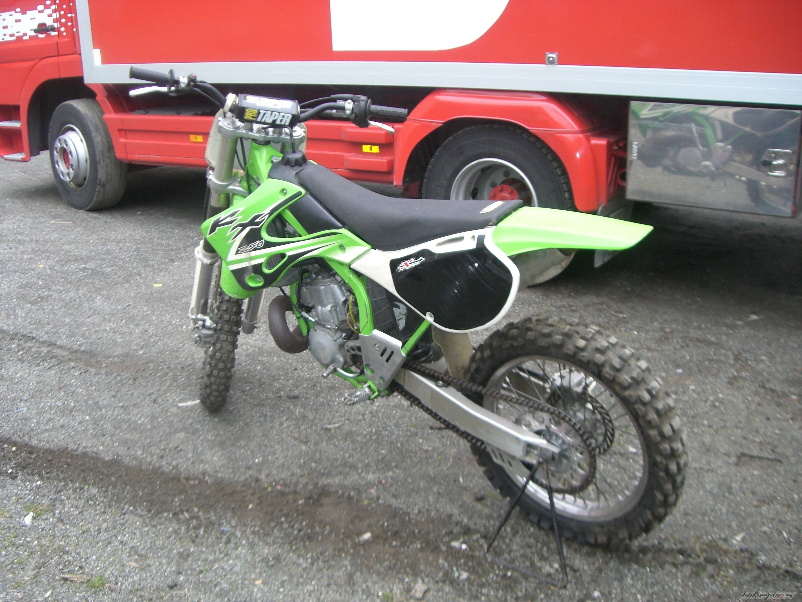 2002 KAWASAKI KX 250 | Picture 903416 motorcycle photo