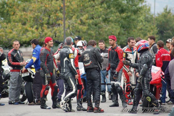 2004 YAMAHA YZF R6 | Picture 909842 motorcycle photo