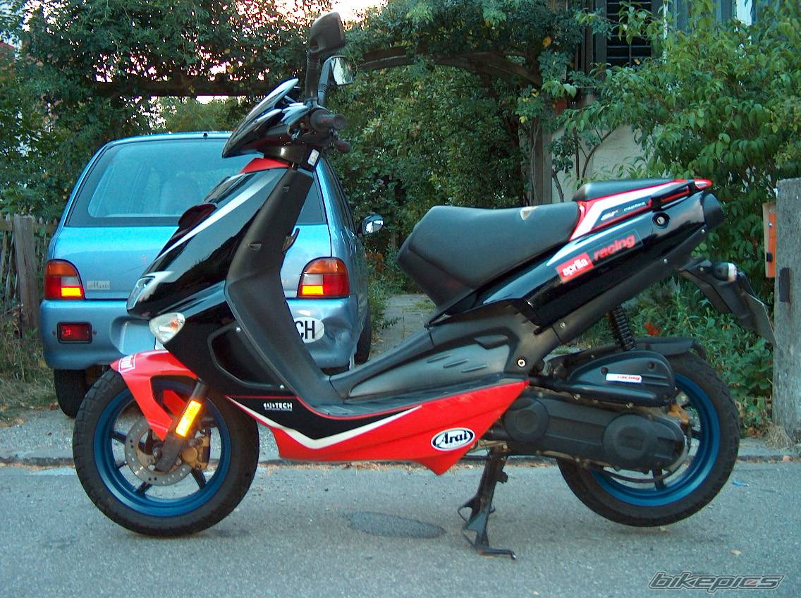 2001 APRILIA SR 50 | Picture 91200 motorcycle photo