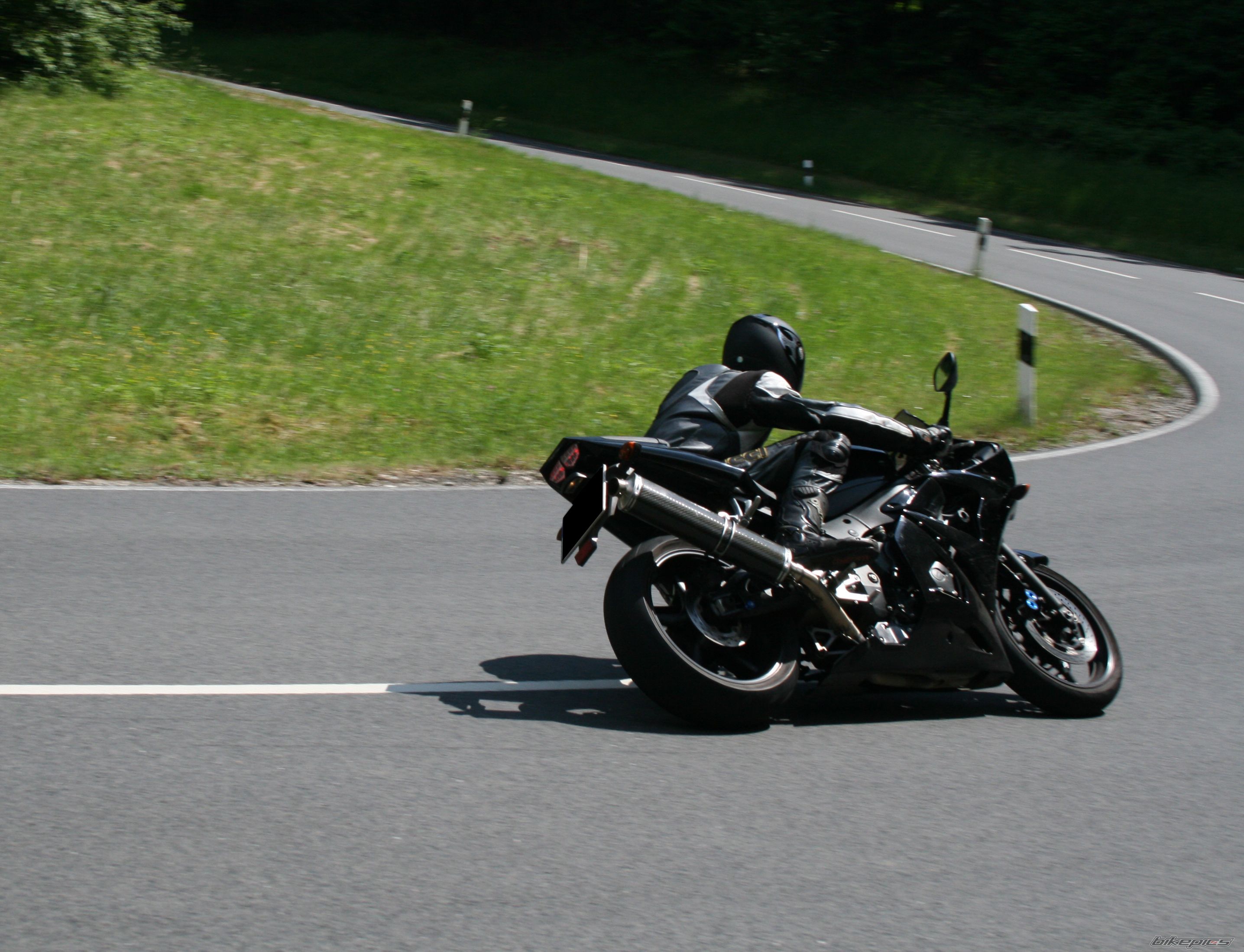 2003 YAMAHA YZF R6 | Picture 912305 motorcycle photo