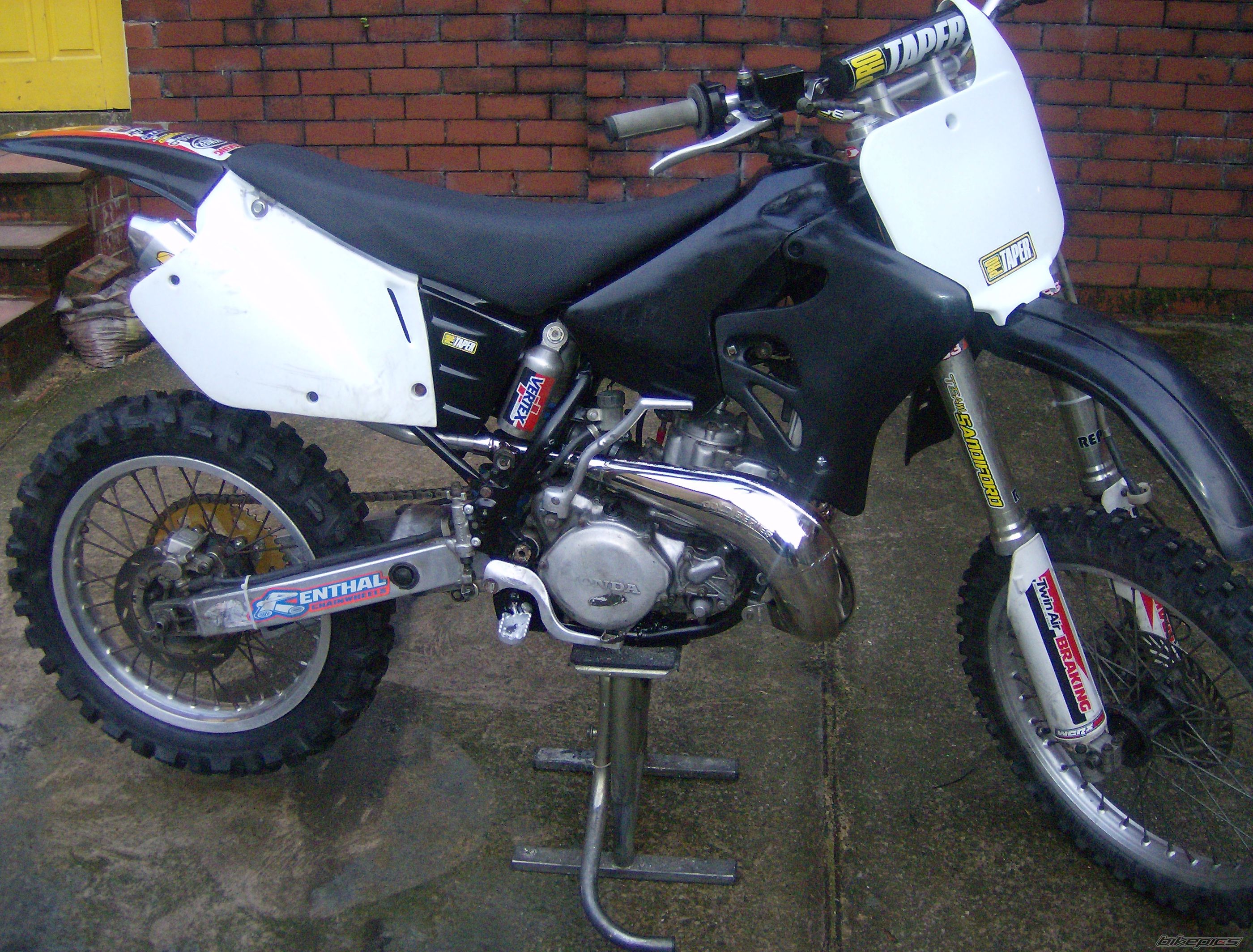 1996 HONDA CR 250 | Picture 914075 motorcycle photo