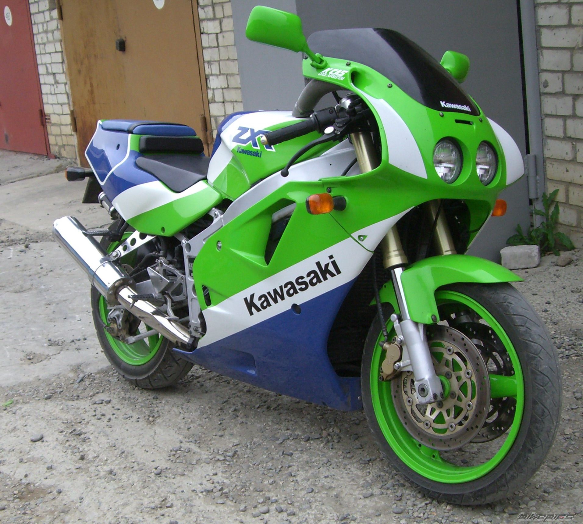 1990 KAWASAKI ZXR 400 | Picture 921593 motorcycle photo