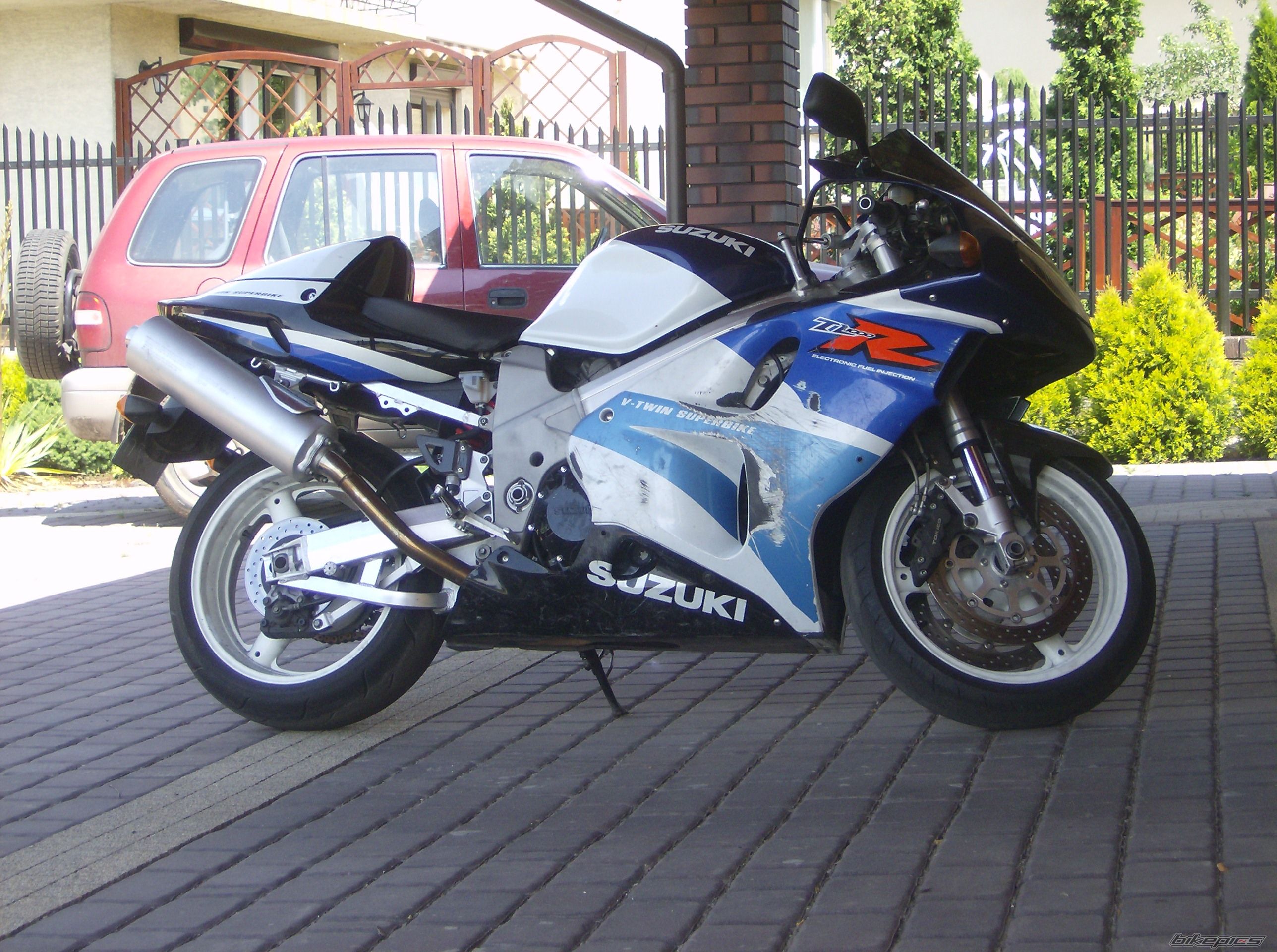 2001 SUZUKI TL1000R | Picture 926096 motorcycle photo