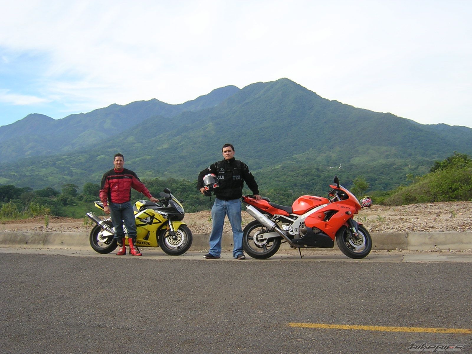 2001 HONDA CBR 900 | Picture 927249 motorcycle photo