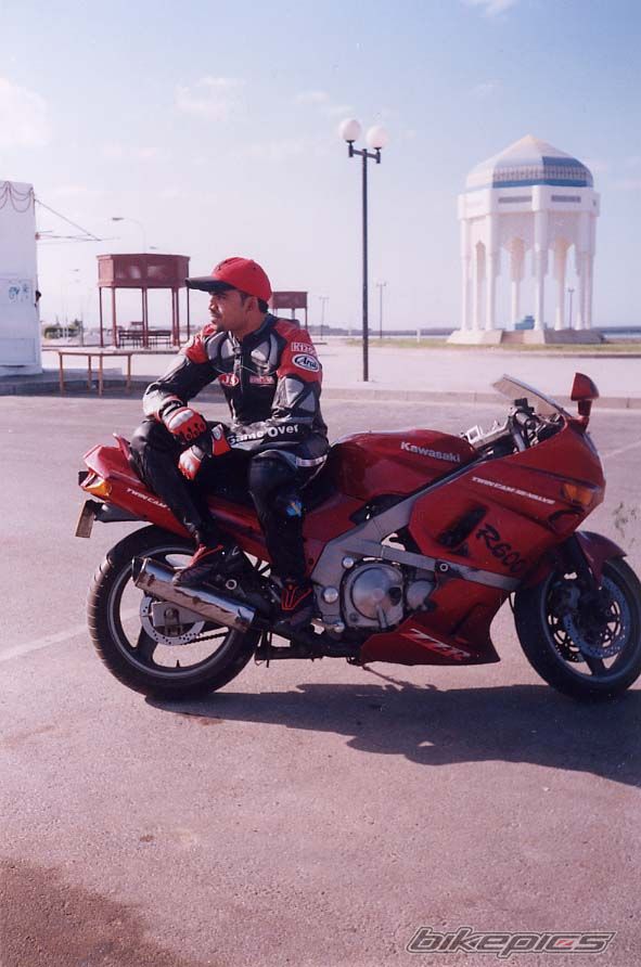 1998 KAWASAKI ZZR 400 | Picture 933255 motorcycle photo
