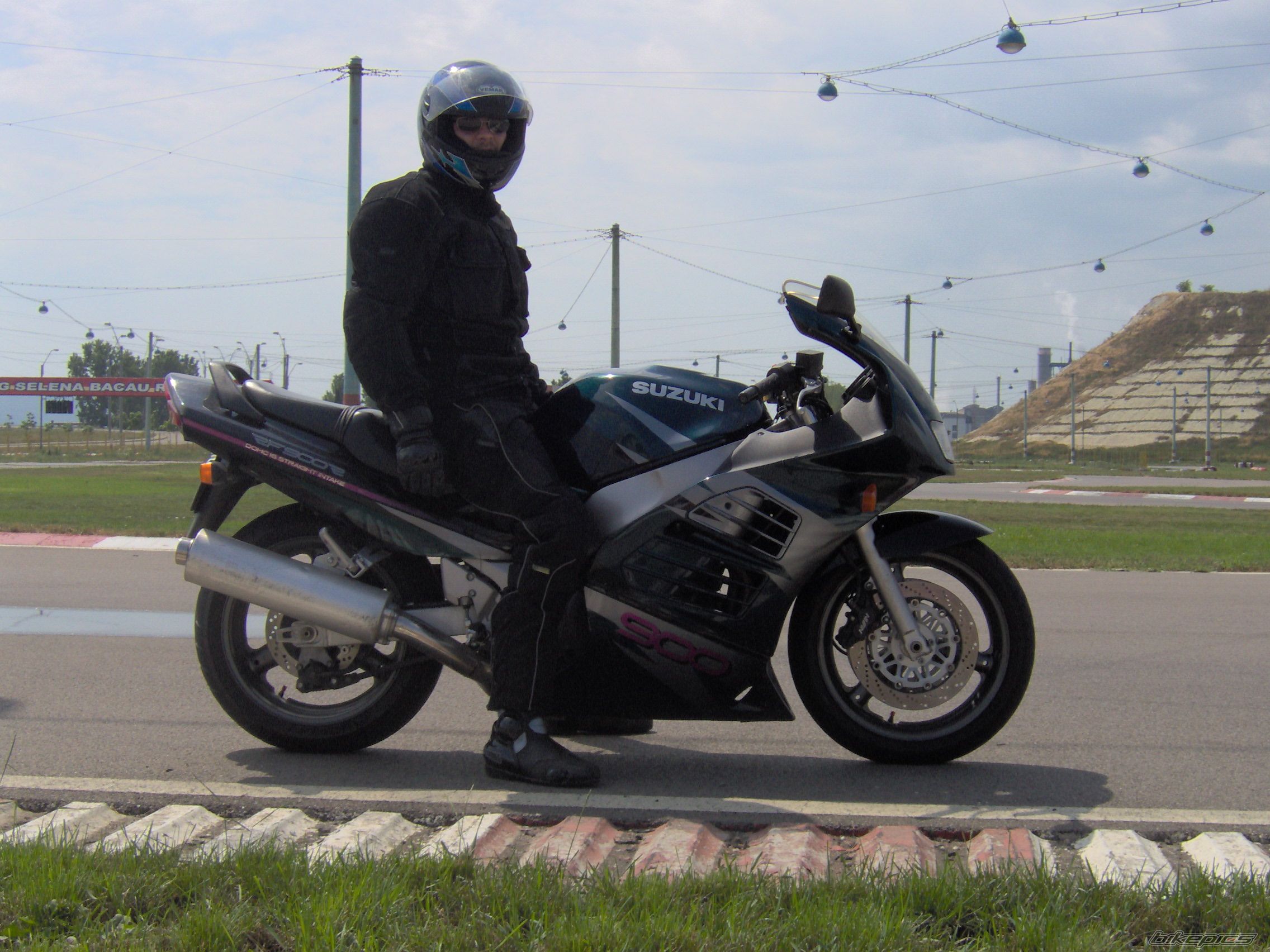 1997 SUZUKI RF 900 | Picture 936333 motorcycle photo