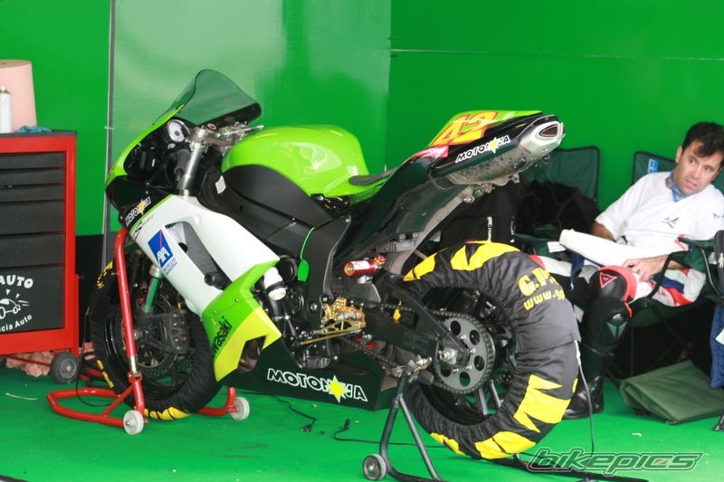 2004 DUCATI UNKNOWEN | Picture 936574 motorcycle photo