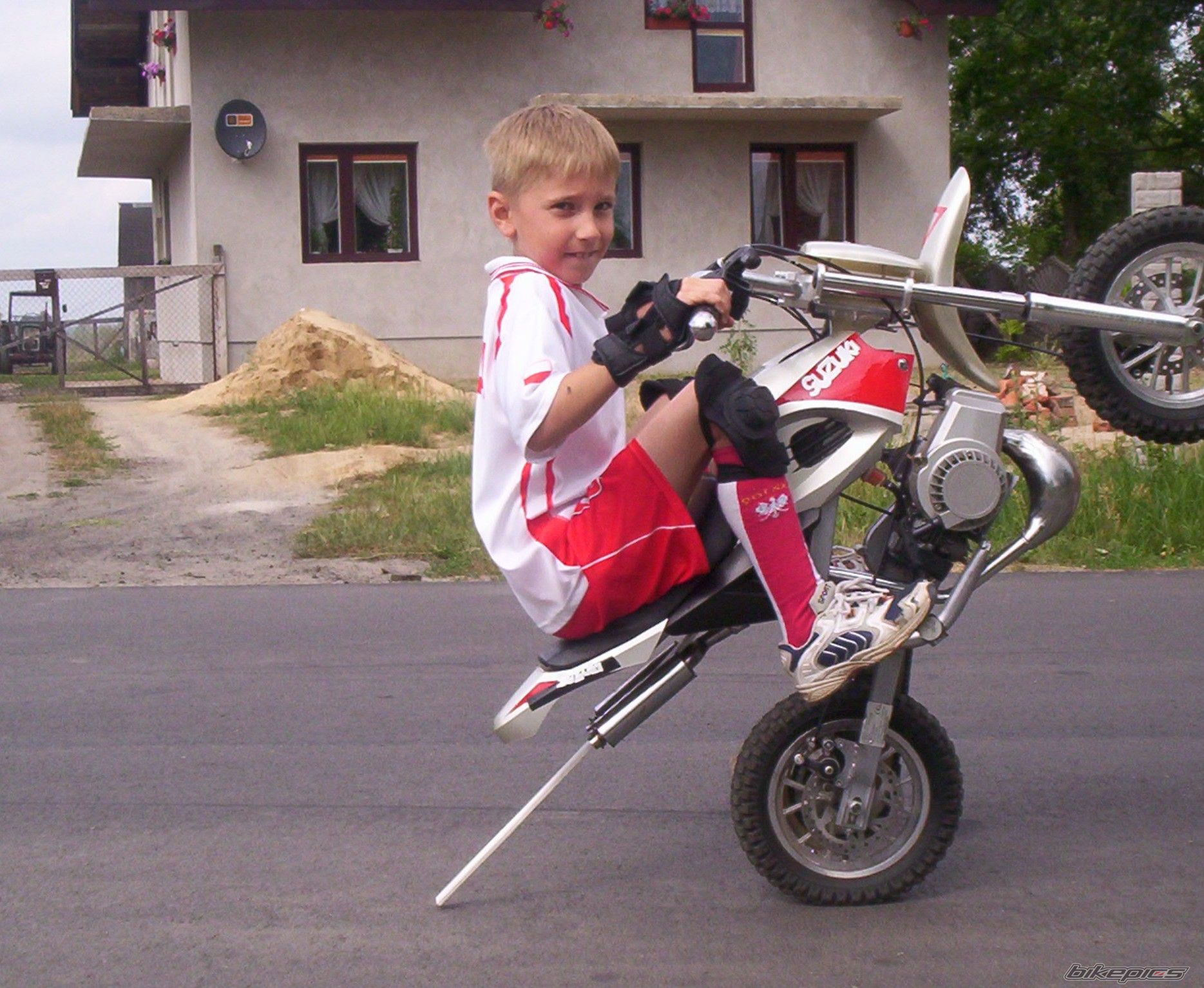 2007 SUZUKI K 50 | Picture 938928 motorcycle photo