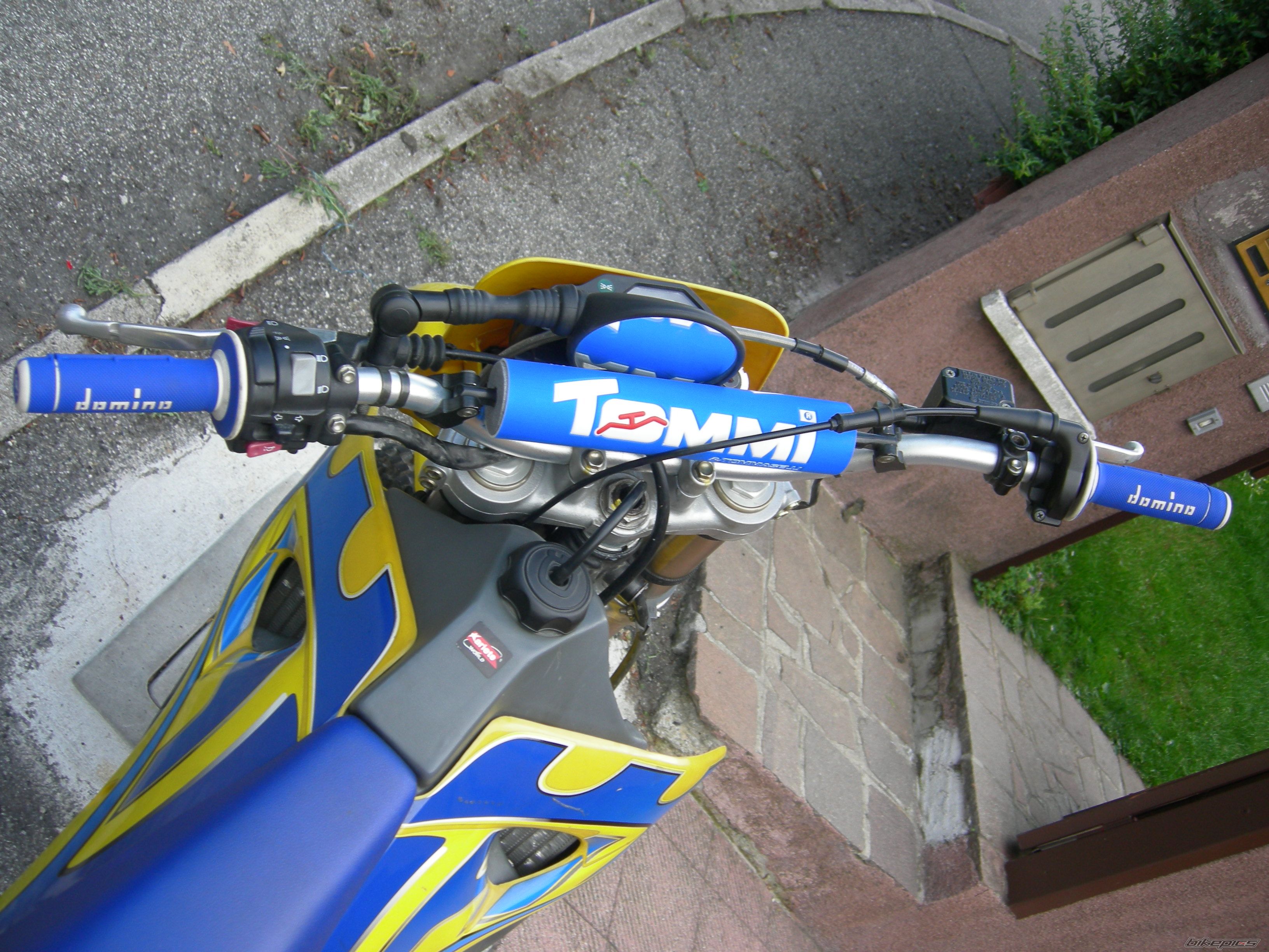 2002 HUSQVARNA WRE 125 | Picture 939678 motorcycle photo