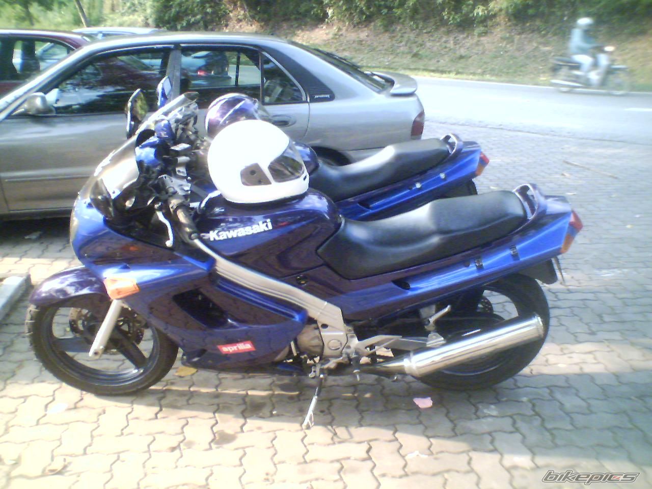 1994 KAWASAKI ZZR 250 | Picture 939683 motorcycle photo