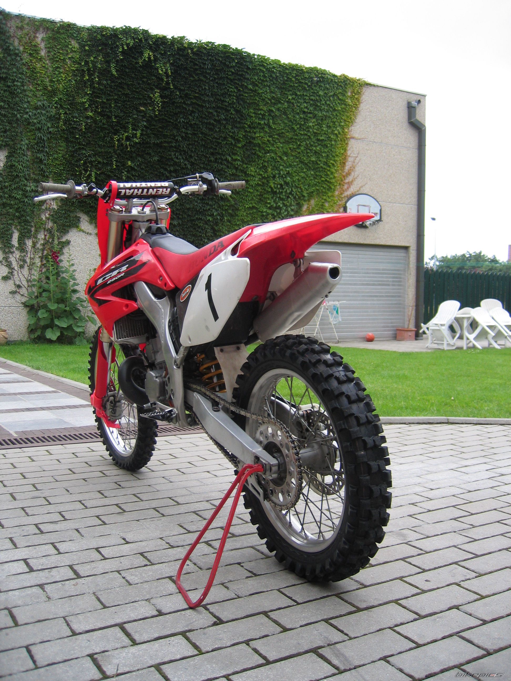 2002 HONDA CR 250 | Picture 940303 motorcycle photo