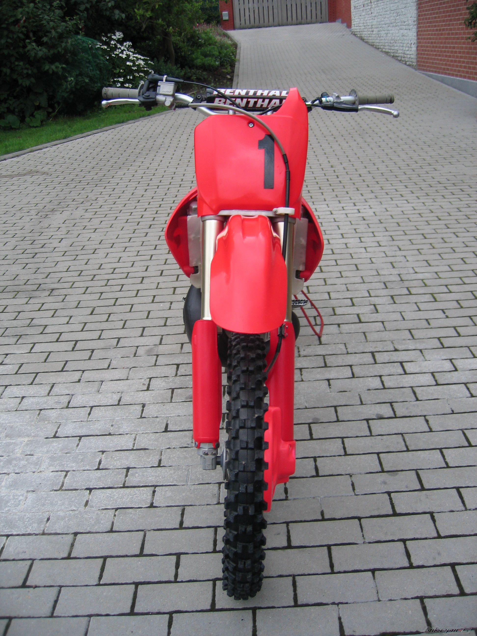 2002 HONDA CR 250 | Picture 940305 motorcycle photo