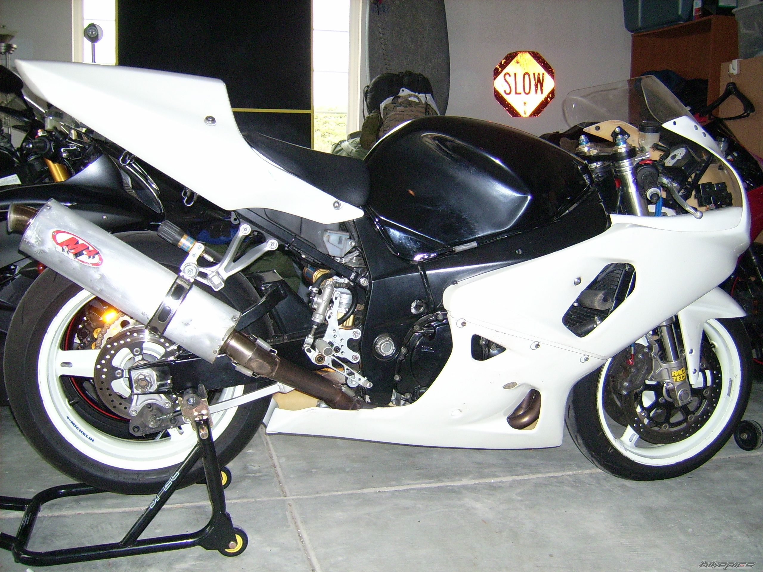 2000 SUZUKI GSX R 750 | Picture 941921 motorcycle photo