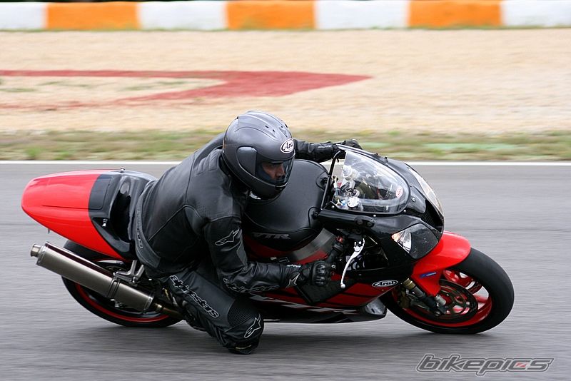 2004 DUCATI UNKNOWEN | Picture 943000 motorcycle photo