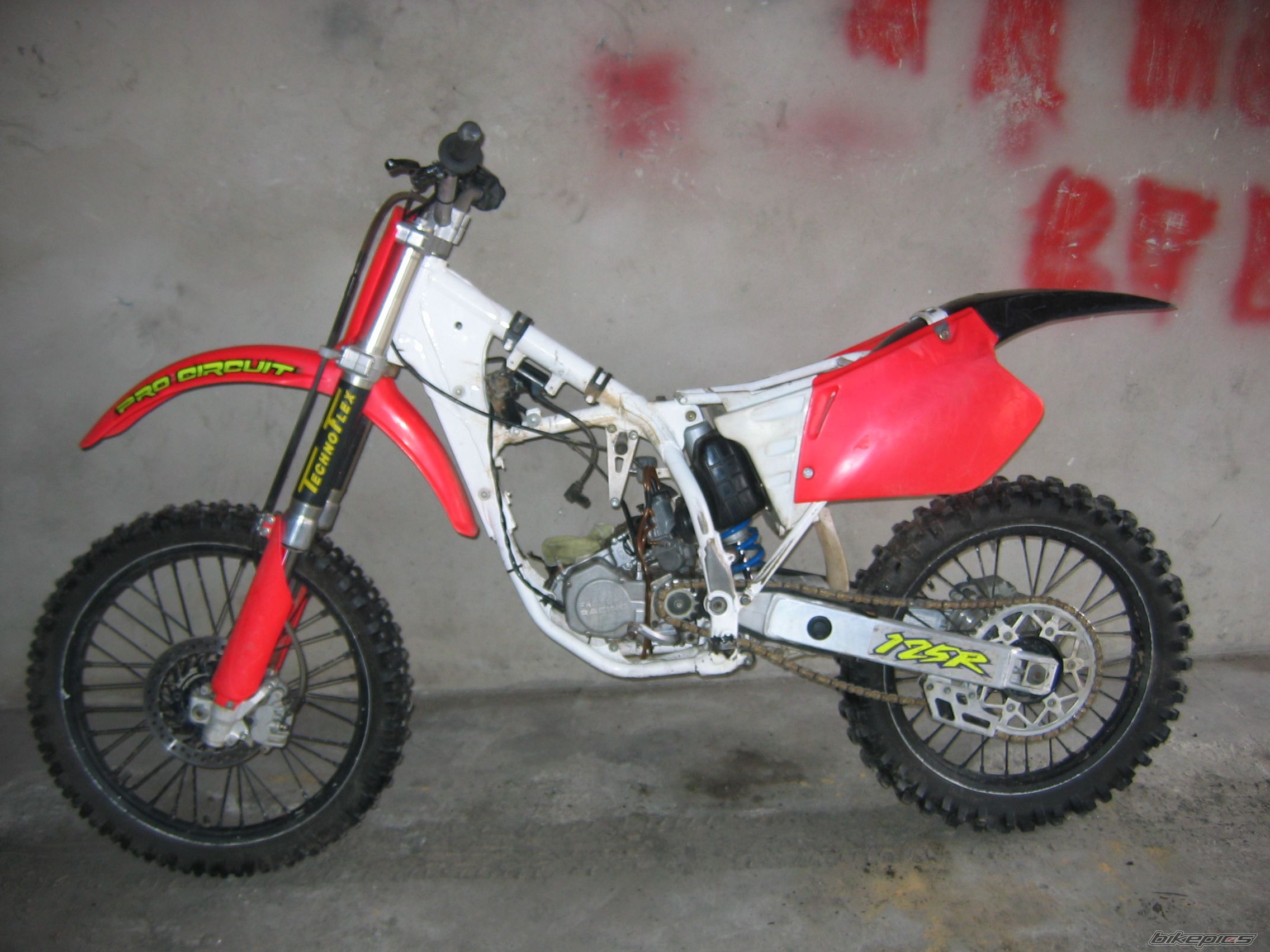 1996 HONDA CR 125 | Picture 943930 motorcycle photo