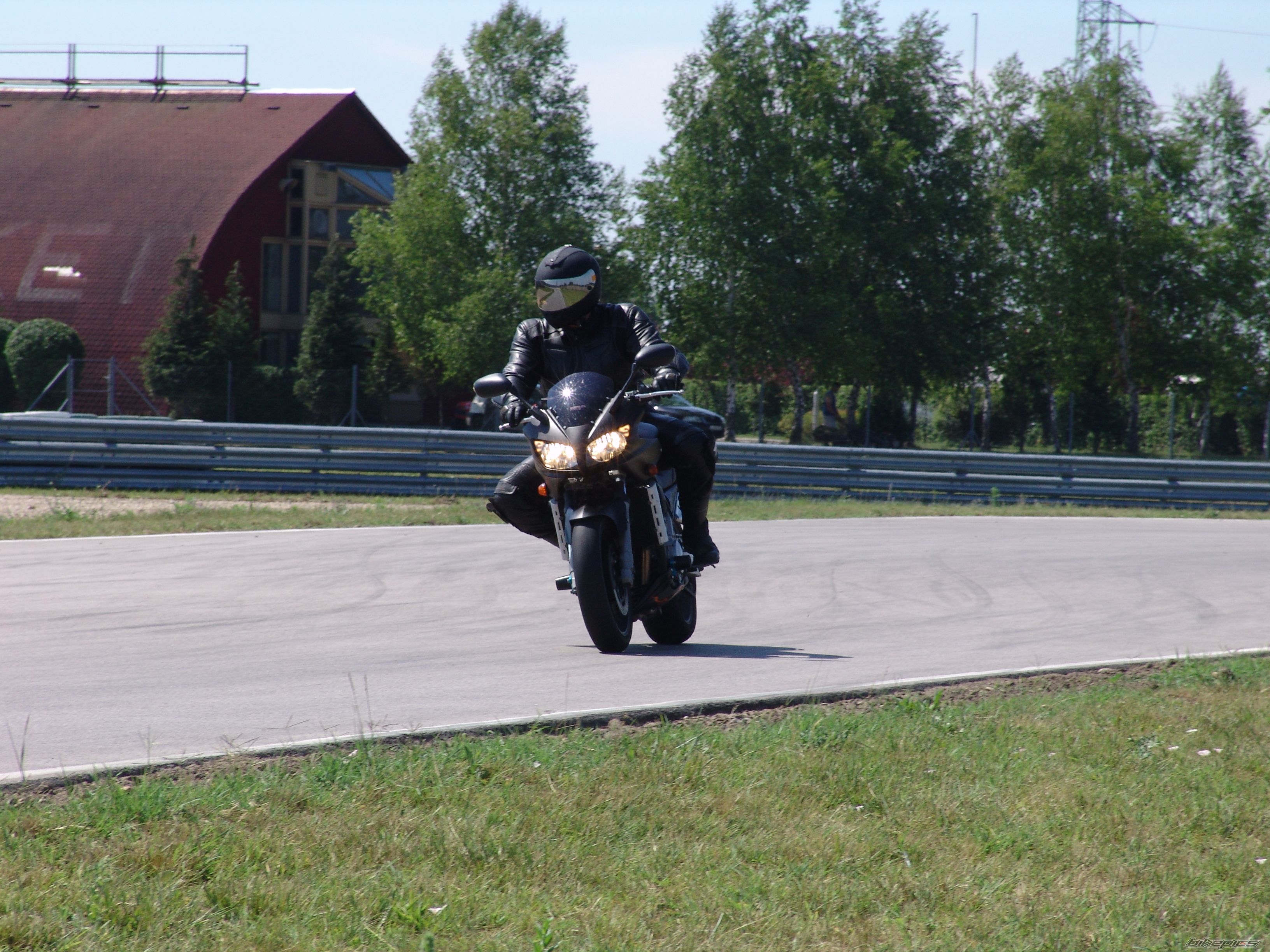 2003 YAMAHA FZS 1000 FAZER | Picture 944998 motorcycle photo
