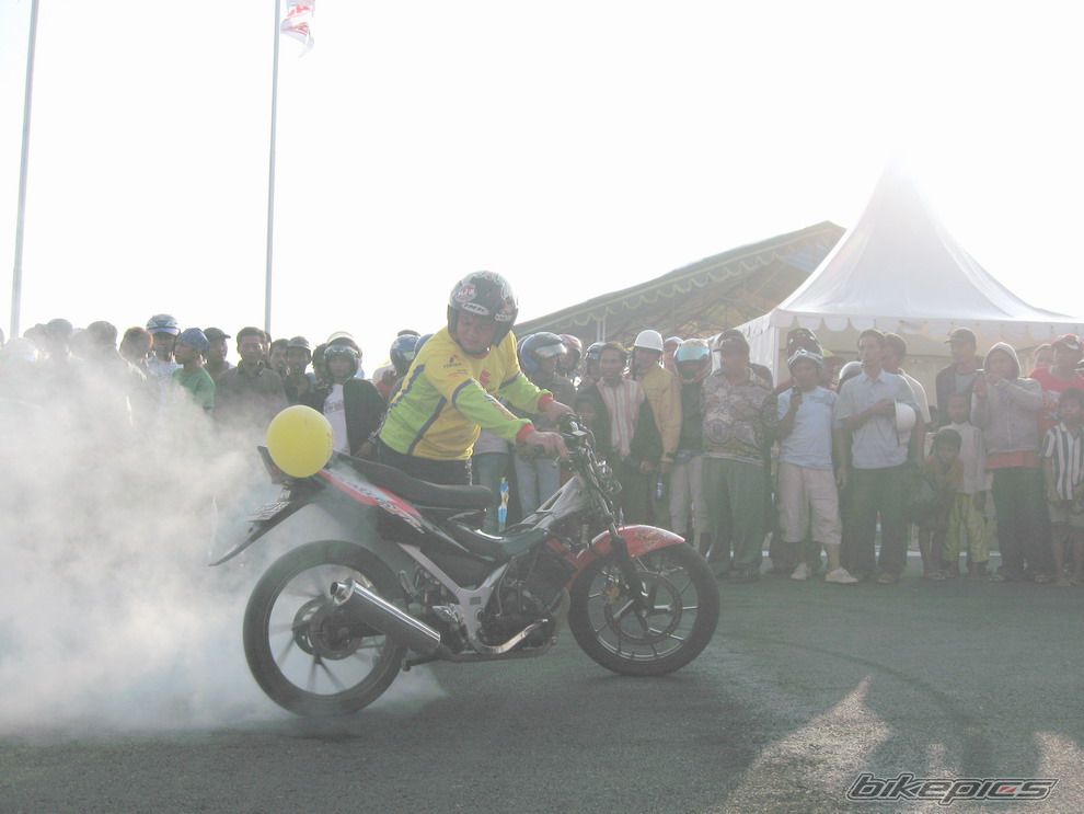 2007 SUZUKI RAIDER 150 | Picture 945364 motorcycle photo